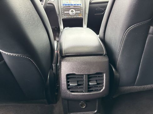 Used 2019 Ford Fusion Energi Titanium image 22