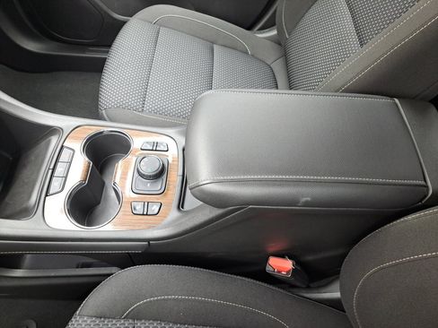 Used 2023 GMC Acadia SLE w/ Driver Convenience Package AWD/4WD image 29