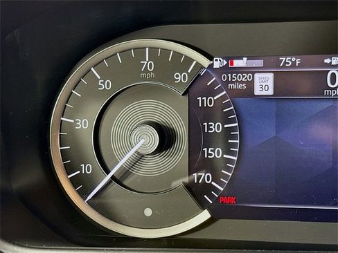 Used 2022 Land Rover Range Rover Velar R-Dynamic S image 13