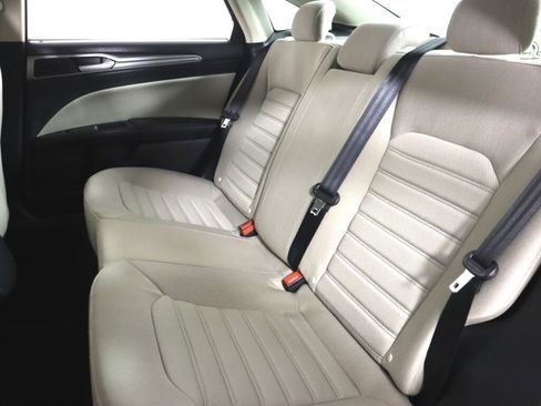 Used 2020 Ford Fusion S FWD image 31