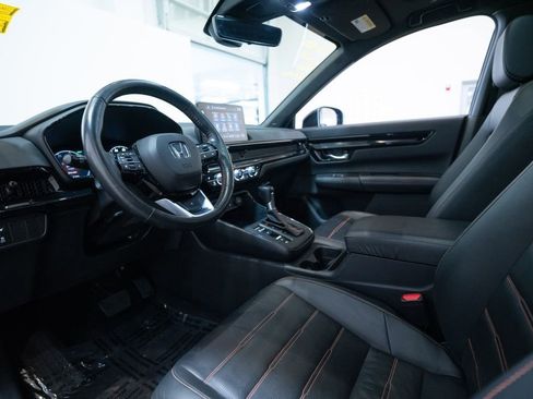 Used 2023 Honda CR-V Sport Touring image 4