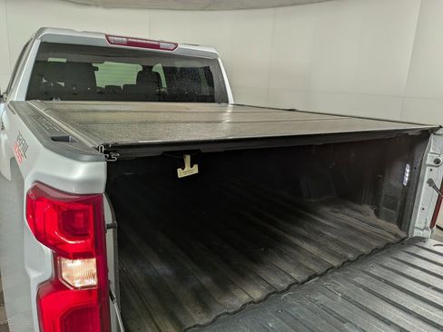Certified 2022 Chevrolet Silverado 1500 LT Trail Boss w/ Safety Package AWD/4WD image 12