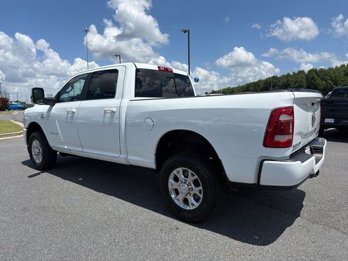 Used 2024 RAM 2500 Laramie AWD/4WD image 7