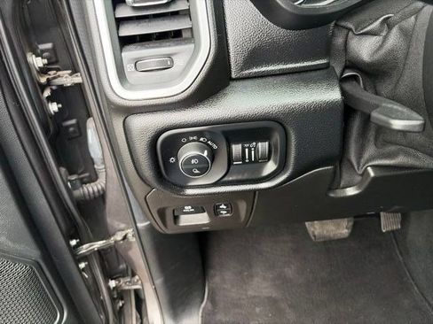Used 2019 RAM 1500 Big Horn AWD/4WD image 19