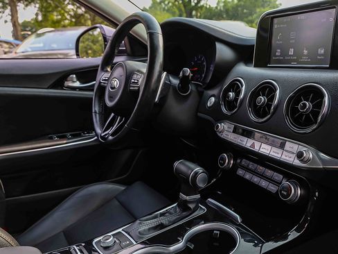 Used 2019 Kia Stinger AWD/4WD image 25