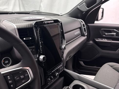 New 2026 RAM 1500 Big Horn AWD/4WD image 24
