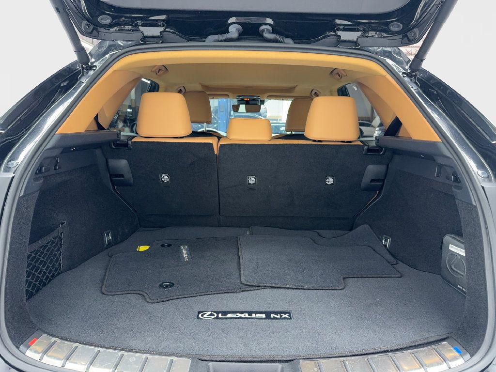 Used 2023 Lexus NX 250 FWD image 17