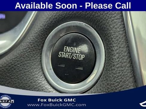 Used 2019 Chevrolet Traverse LT w/ LT Premium Package AWD/4WD image 19