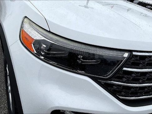 Certified 2020 Ford Explorer XLT w/ Equipment Group 202A image 33