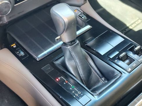 Used 2021 Lexus GX 460 Premium w/ Premium Package AWD/4WD image 19
