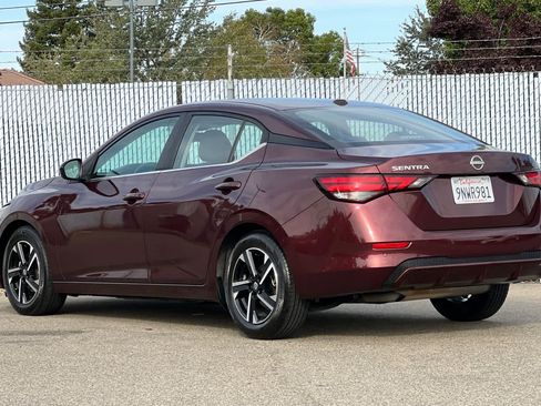 Used 2025 Nissan Sentra SV FWD image 5