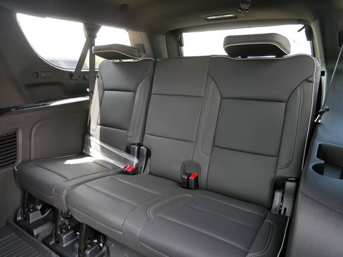New 2026 GMC Yukon XL Elevation w/ Elevation Premium Package AWD/4WD image 8