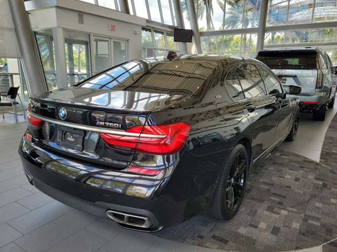 Used 2018 BMW M760i xDrive image 4