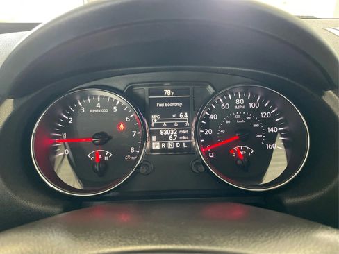 Used 2014 Nissan Rogue S image 20