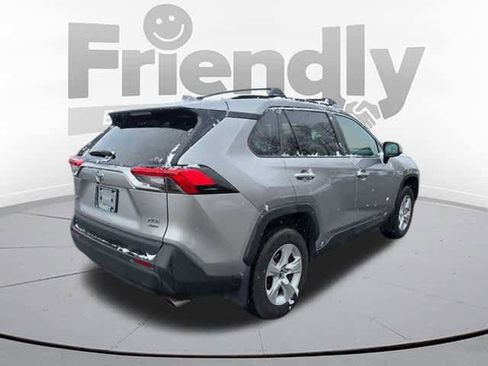 Used 2020 Toyota RAV4 XLE image 5
