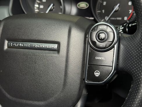 Used 2014 Land Rover Range Rover Sport SE AWD/4WD image 16
