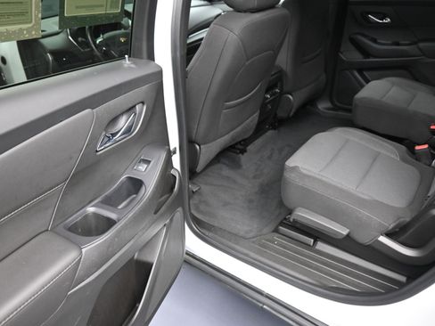 Certified 2022 Chevrolet Traverse LT image 17