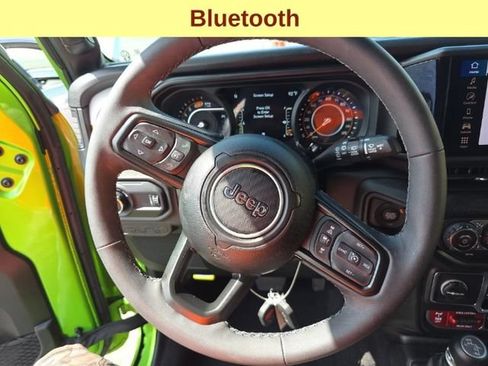Used 2025 Jeep Wrangler Unlimited Sport AWD/4WD image 11