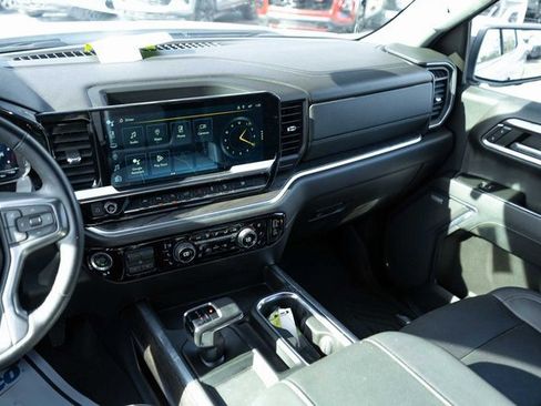 Used 2023 Chevrolet Silverado 1500 LTZ w/ LTZ Premium Package image 17