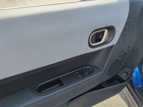 Certified 2025 MINI Cooper S image 32