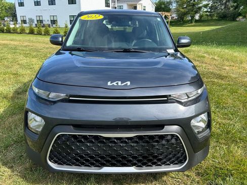 Used 2022 Kia Soul LX w/ Technology Package FWD image 9