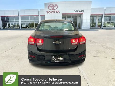 Used 2015 Chevrolet Malibu LT w/ Power Convenience Package image 7