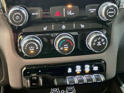 Used 2025 RAM 1500 Big Horn AWD/4WD image 15