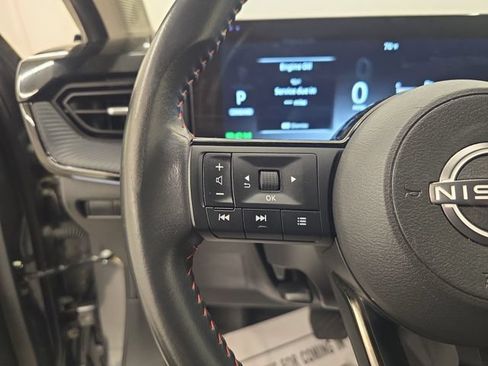 Used 2025 Nissan Kicks SR AWD/4WD image 27
