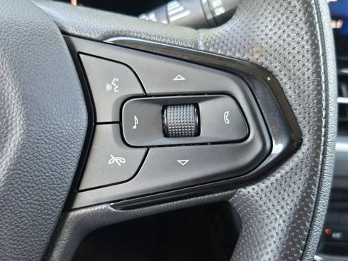 Used 2025 Chevrolet TrailBlazer LT AWD/4WD image 21