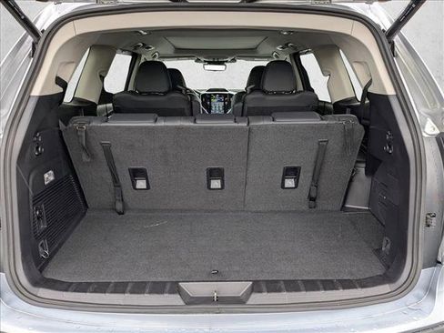 Used 2023 Subaru Ascent Touring image 6