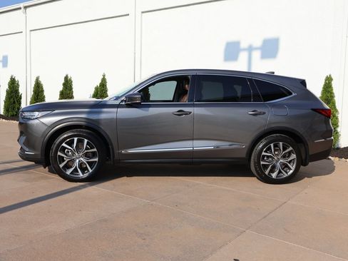 Used 2024 Acura MDX SH-AWD w/ Technology Package image 3