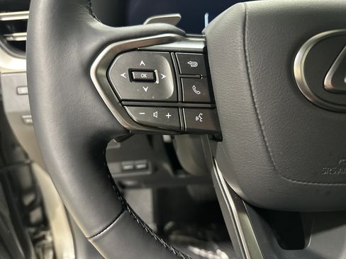 Certified 2025 Lexus GX 550 image 23