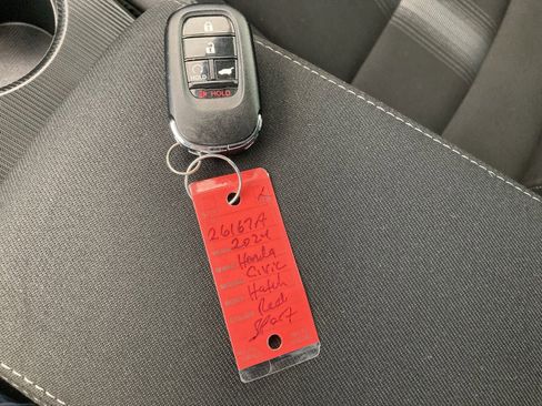 Used 2024 Honda Civic Sport image 39