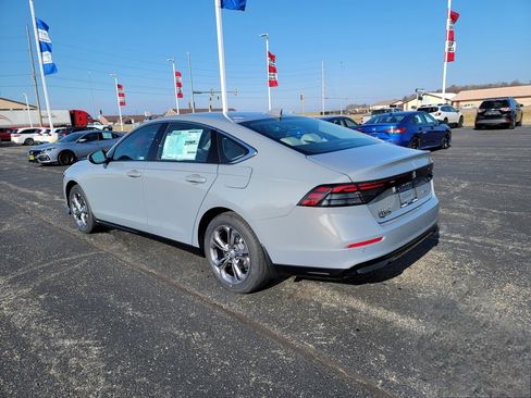 New 2025 Honda Accord EX-L image 18