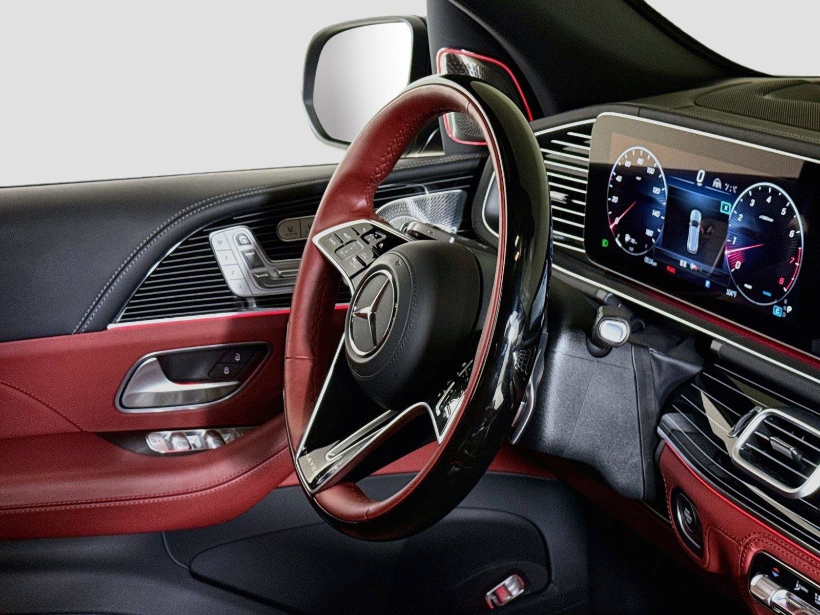 Used 2025 Mercedes-Benz Maybach GLS 600 4MATIC image 38