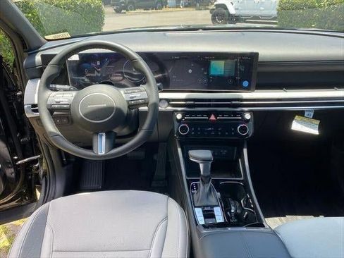 New 2025 Hyundai Santa Cruz Limited image 12