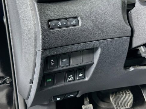 Used 2015 Nissan Rogue S image 34