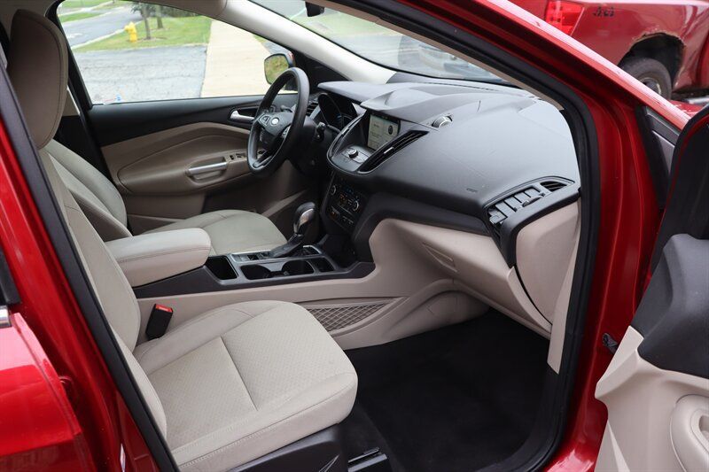 Used 2019 Ford Escape SE AWD/4WD image 19