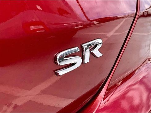 Used 2024 Nissan Kicks SR w/ SR Premium Package FWD image 34
