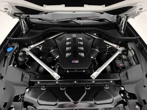 New 2026 BMW X7 M60i w/ Executive Package image 16