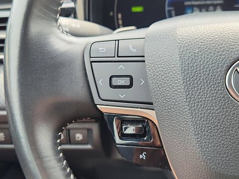Used 2025 Toyota Camry SE FWD image 20