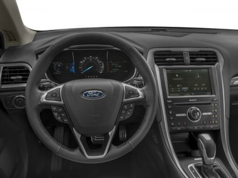 Used 2016 Ford Fusion Titanium image 6