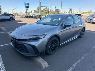 Used 2025 Toyota Camry SE FWD video 2