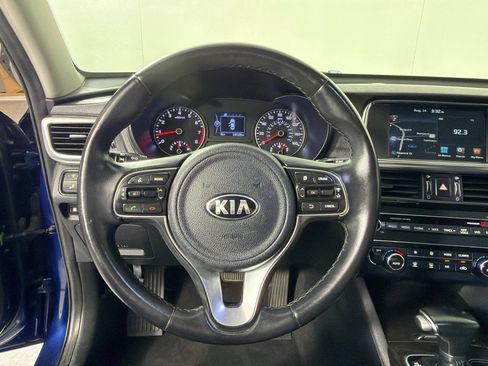 Used 2017 Kia Optima EX w/ Premium Package FWD image 15