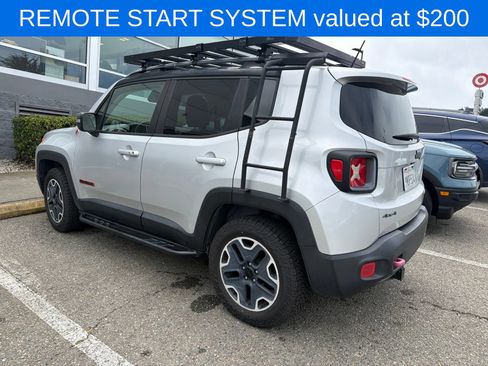 Used 2015 Jeep Renegade Trailhawk AWD/4WD image 5
