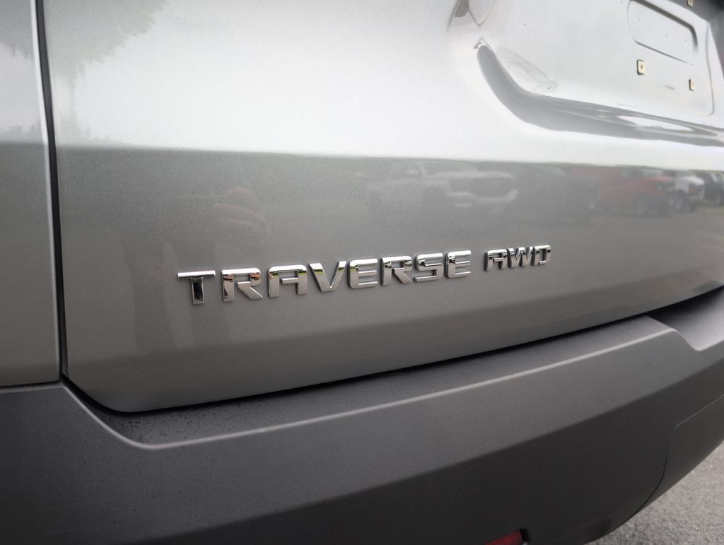 Used 2023 Chevrolet Traverse LS AWD/4WD image 24