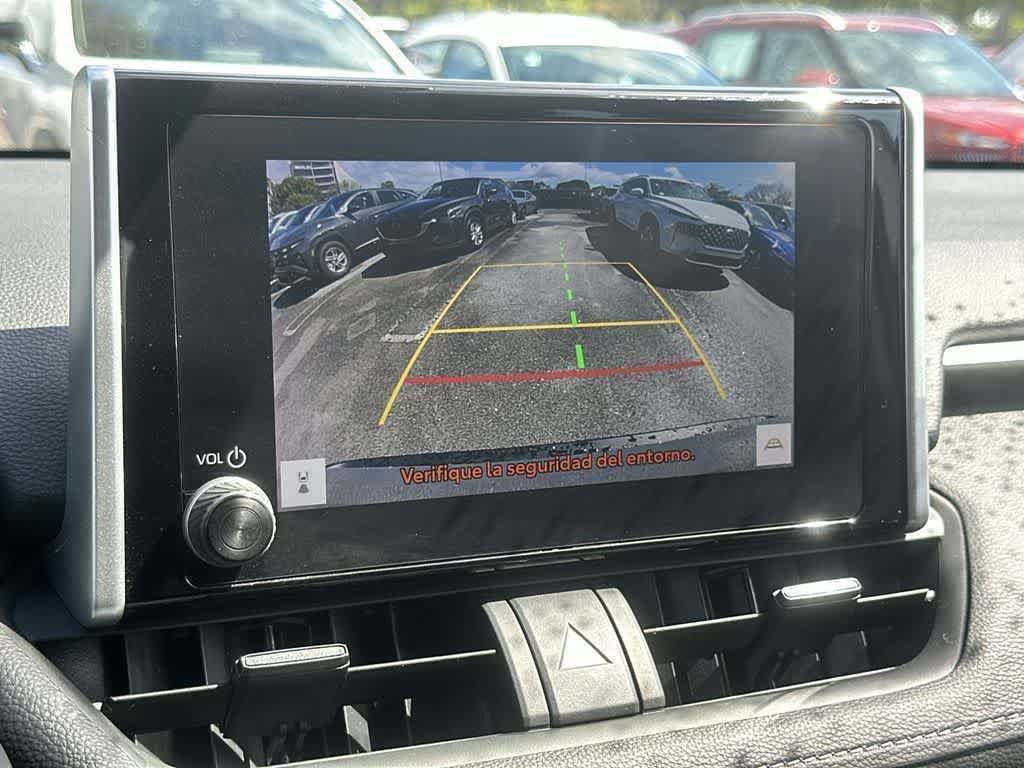 Used 2023 Toyota RAV4 LE AWD/4WD image 18