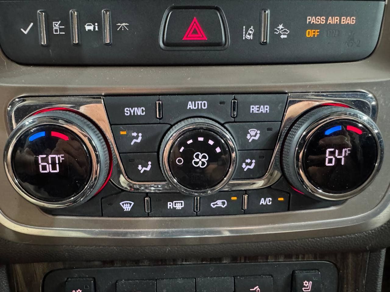 Used 2014 GMC Acadia Denali AWD/4WD image 30