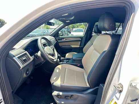 Used 2022 Volkswagen Atlas Cross Sport SE AWD/4WD image 8