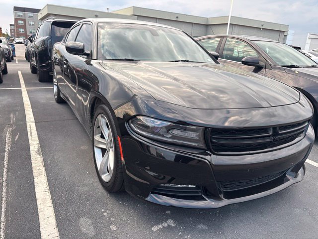Used 2016 Dodge Charger R/T RWD image 5